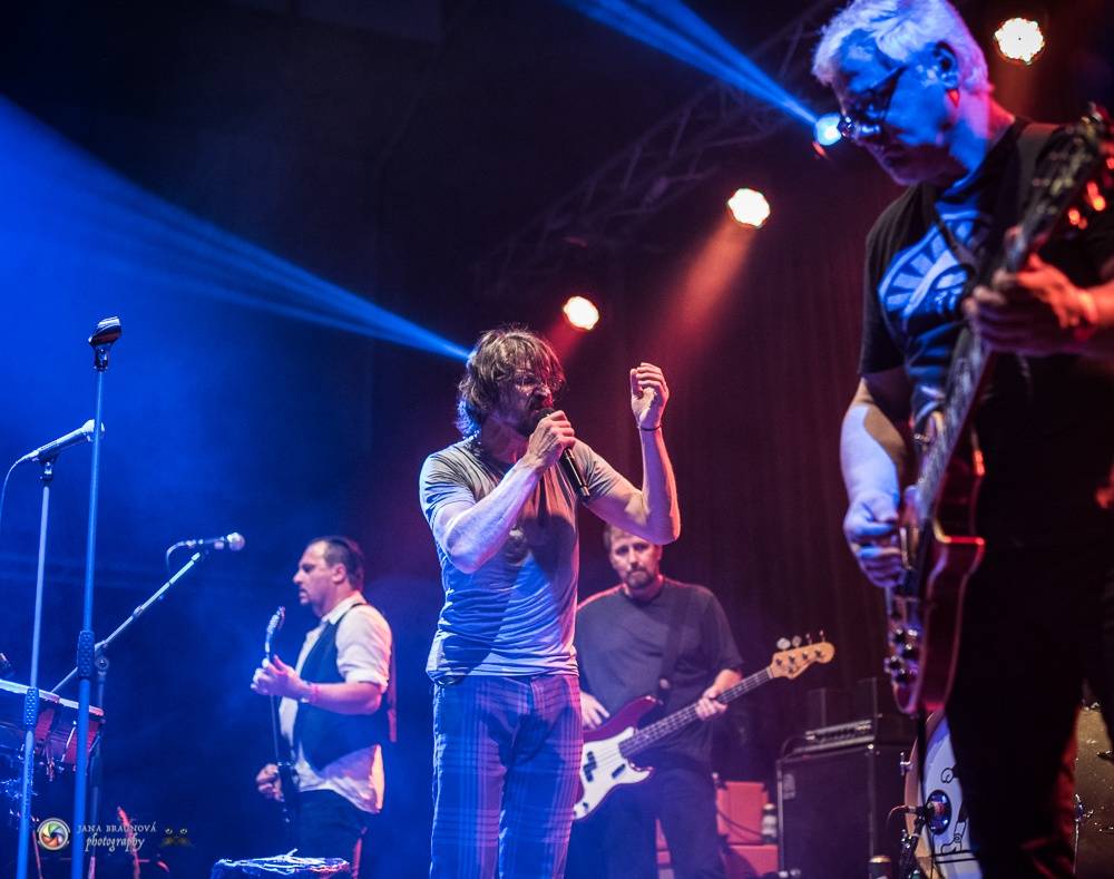 Ani náhodou zpívalo celé DEPO2015 - Alice i po čtvrt století v Plzni zářila 