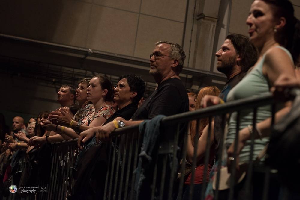 Ani náhodou zpívalo celé DEPO2015 - Alice i po čtvrt století v Plzni zářila 