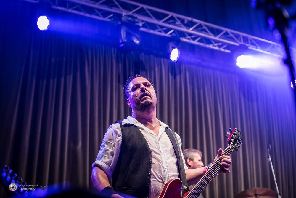 Ani náhodou zpívalo celé DEPO2015 - Alice i po čtvrt století v Plzni zářila 