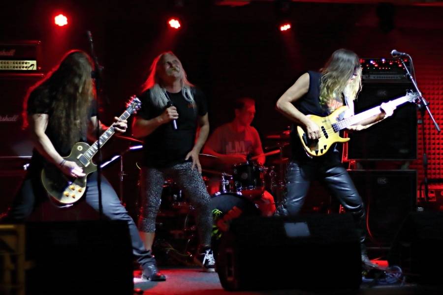 CODA v Litvínově: rocker v tygrovaných legínách a třicet lidí v sále