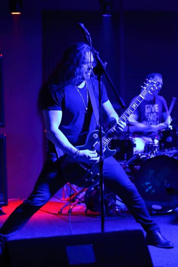 CODA v Litvínově: rocker v tygrovaných legínách a třicet lidí v sále