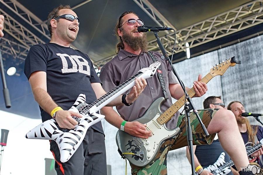 Bohnice obsadily hudební hvězdy: Na Mezi Ploty vystoupili Divokej Bill, Pipes And Pints a další