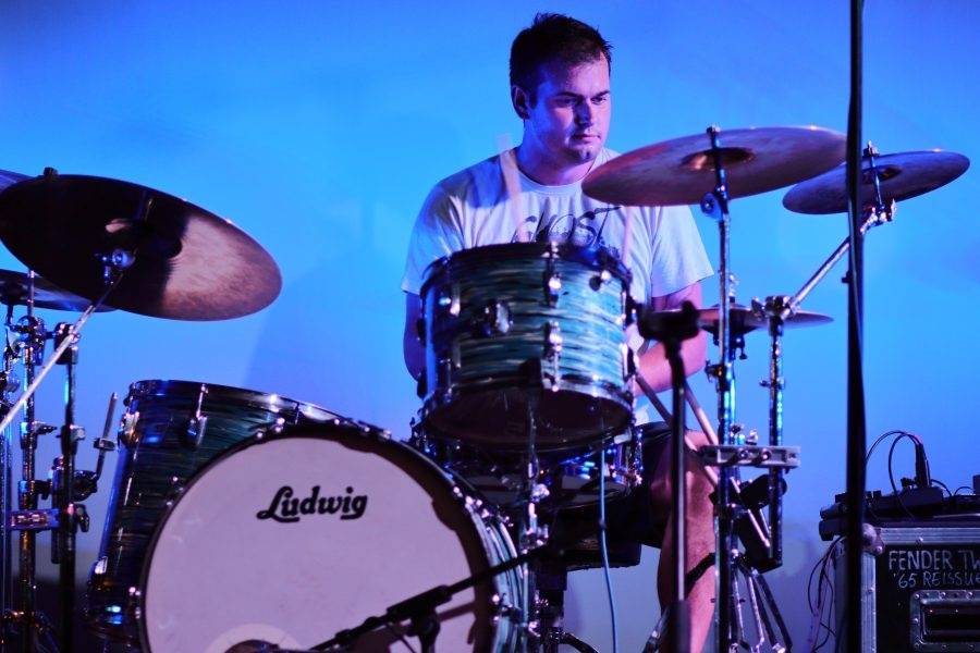 Her & Kings County v Mostě hájili postavení nejdivočejší country kapely všech dob