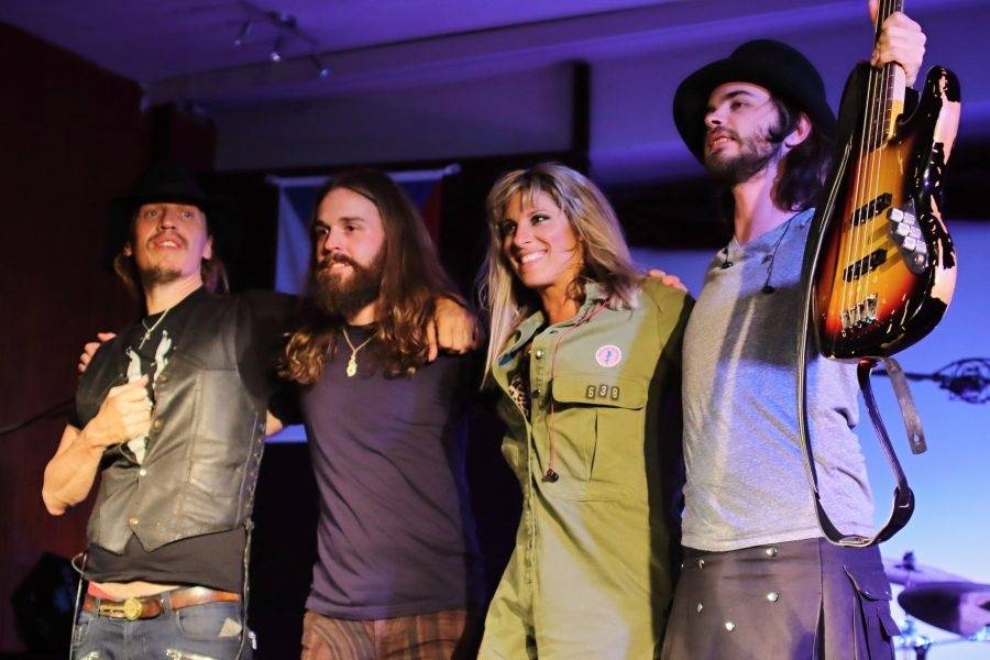 Her & Kings County v Mostě hájili postavení nejdivočejší country kapely všech dob