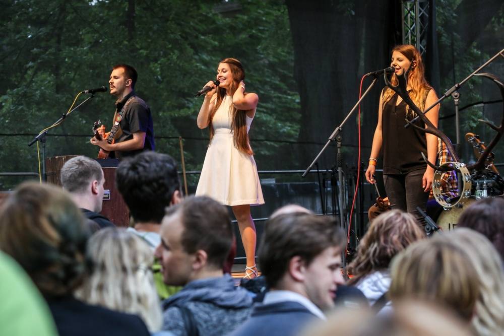 Jelen a Kateřina Marie Tichá ovládli Střelecký ostrov, hráli i písně z nové desky