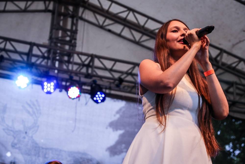 Jelen a Kateřina Marie Tichá ovládli Střelecký ostrov, hráli i písně z nové desky