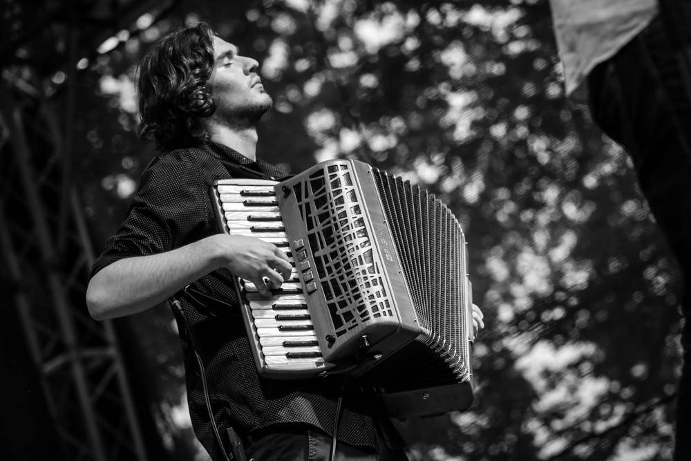 Jelen a Kateřina Marie Tichá ovládli Střelecký ostrov, hráli i písně z nové desky