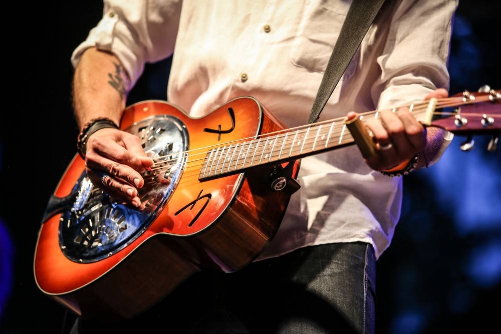 Jelen a Kateřina Marie Tichá ovládli Střelecký ostrov, hráli i písně z nové desky