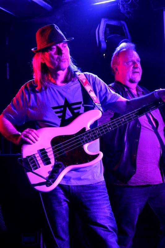 Abraxas oslavil čtyřicet let v Rock Café, kde pokřtil novou výběrovku