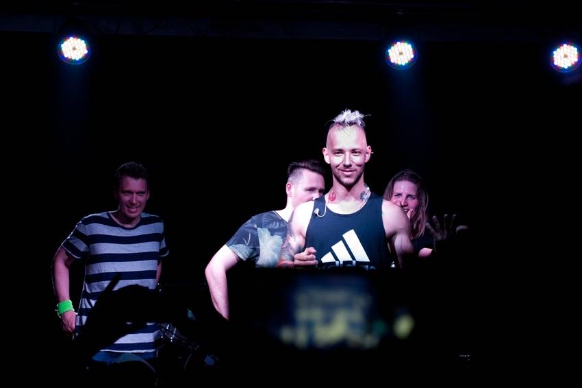 Skyline pokřtili album na vodě! Z Cargo Gallery se stala džungle