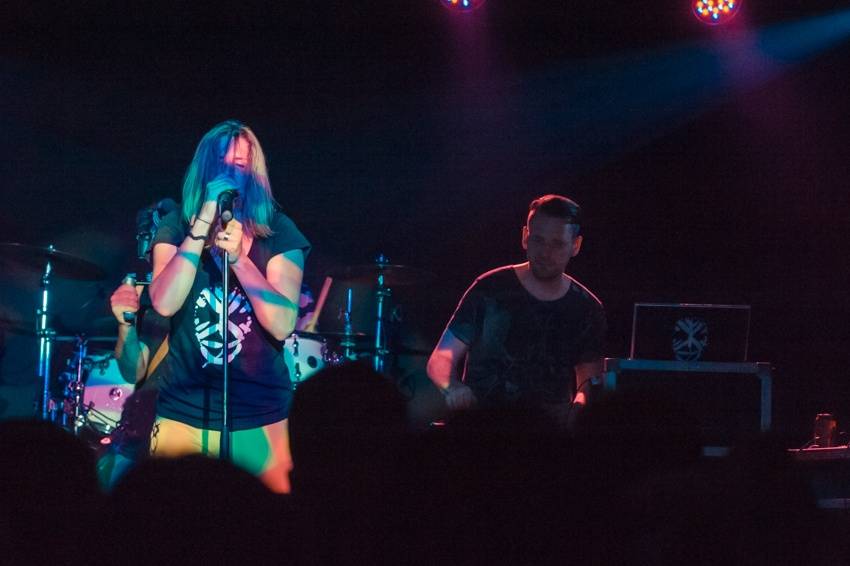 Skyline pokřtili album na vodě! Z Cargo Gallery se stala džungle