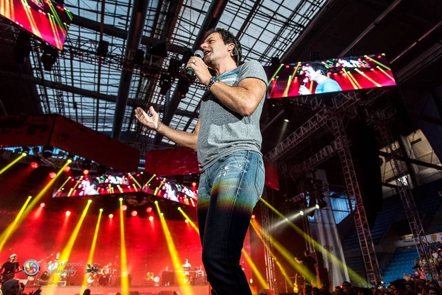 Pavol Habera s kapelou Team rozžhavil plzeňský zimní stadion