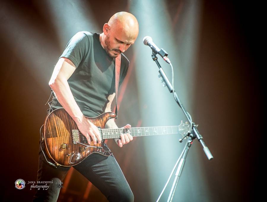 Pavol Habera s kapelou Team rozžhavil plzeňský zimní stadion