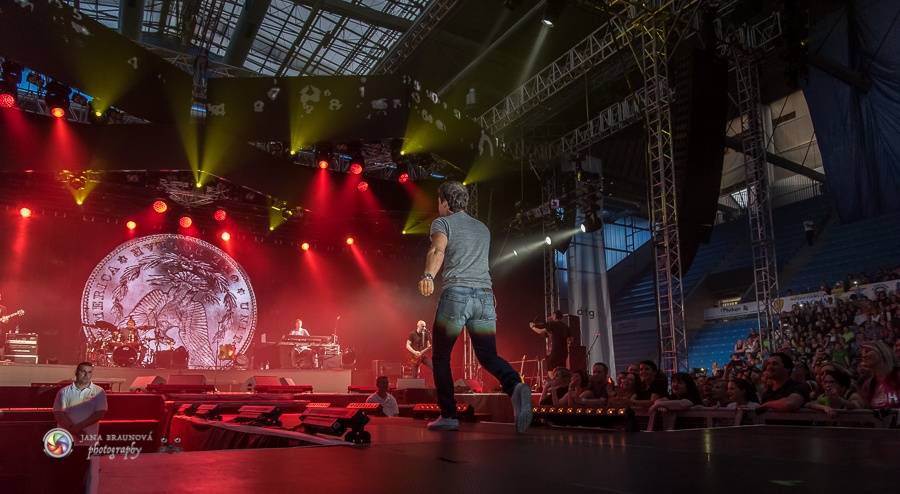 Pavol Habera s kapelou Team rozžhavil plzeňský zimní stadion