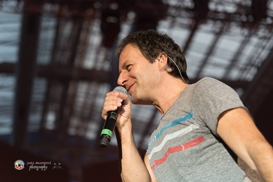 Pavol Habera s kapelou Team rozžhavil plzeňský zimní stadion