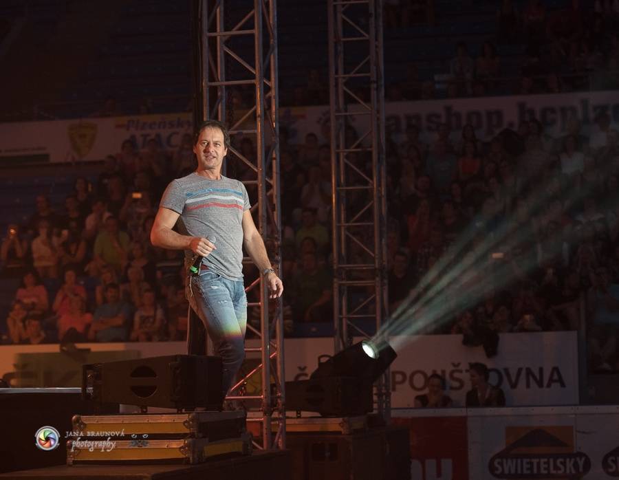 Pavol Habera s kapelou Team rozžhavil plzeňský zimní stadion