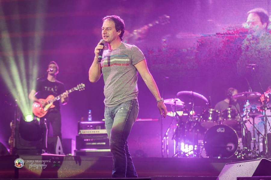 Pavol Habera s kapelou Team rozžhavil plzeňský zimní stadion