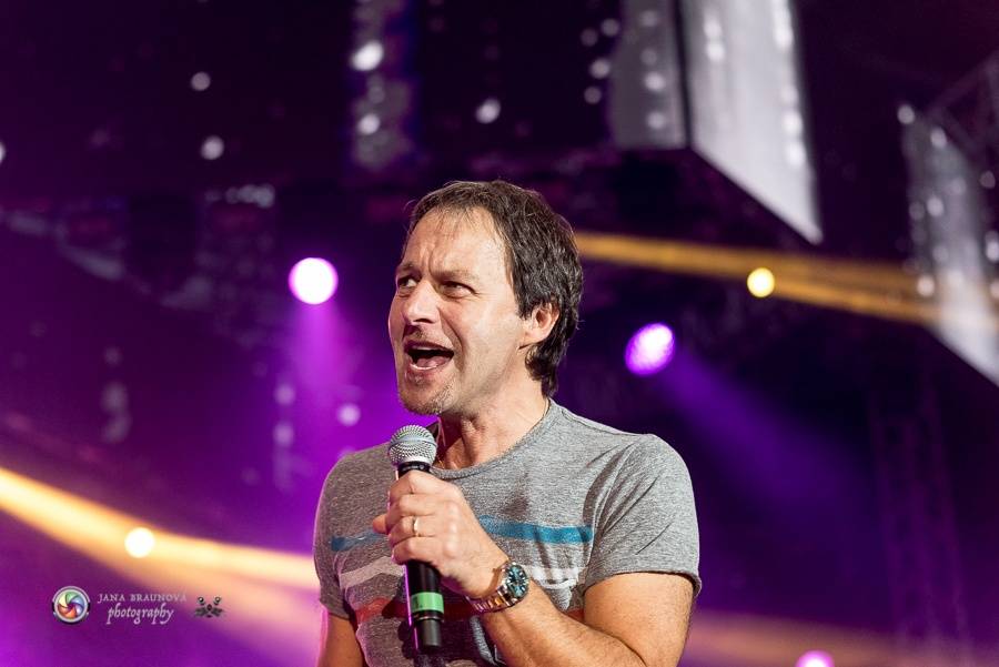 Pavol Habera s kapelou Team rozžhavil plzeňský zimní stadion