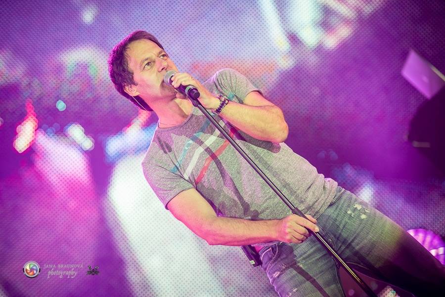 Pavol Habera s kapelou Team rozžhavil plzeňský zimní stadion