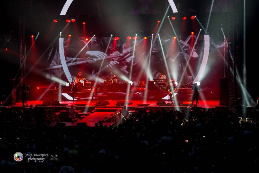 Pavol Habera s kapelou Team rozžhavil plzeňský zimní stadion