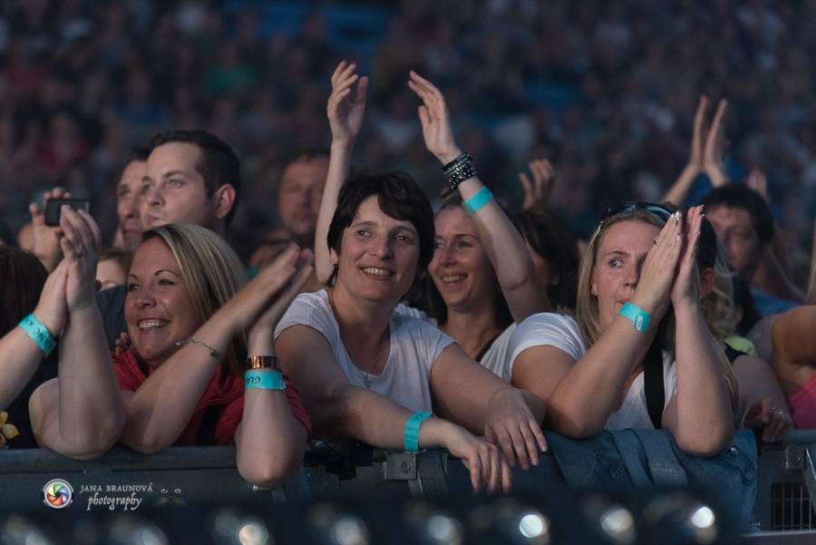 Pavol Habera s kapelou Team rozžhavil plzeňský zimní stadion