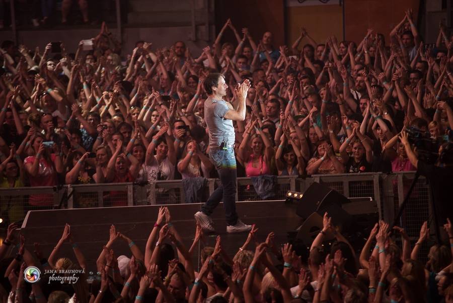 Pavol Habera s kapelou Team rozžhavil plzeňský zimní stadion