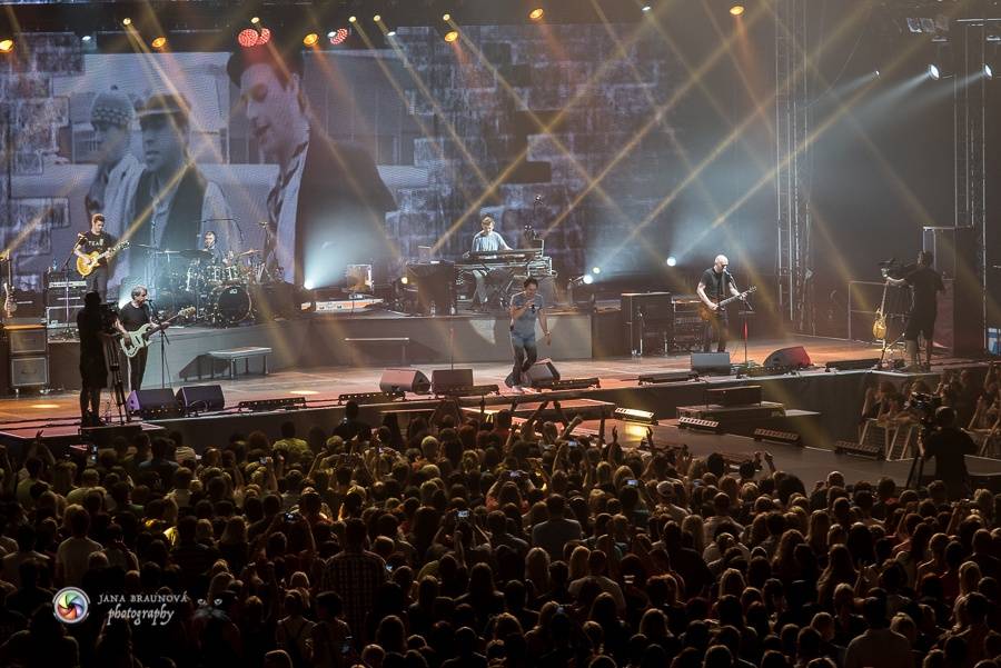 Pavol Habera s kapelou Team rozžhavil plzeňský zimní stadion