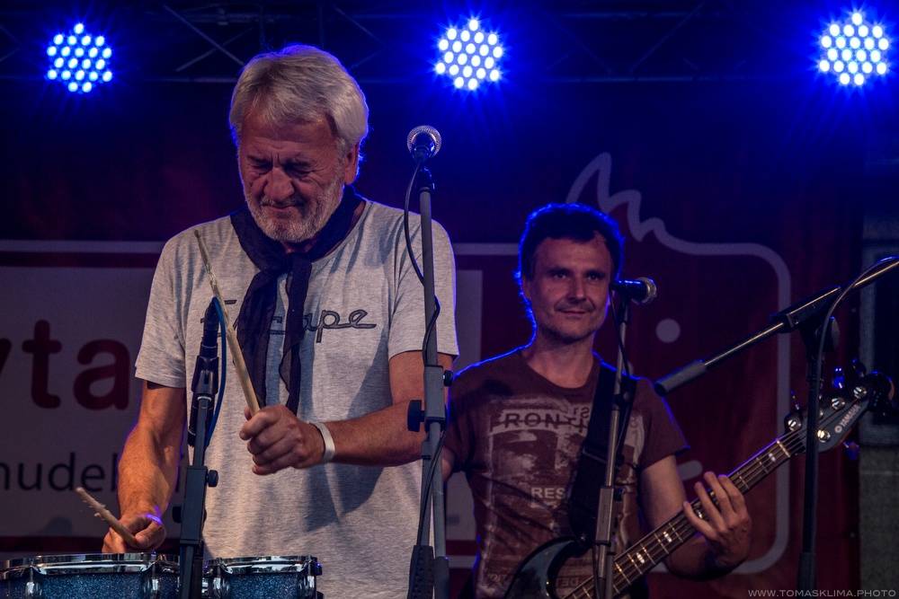 Slivenecké letnice podesáté: hvězdami byli Plastic People Of The Universe, Tichá dohoda i Žlutý pes