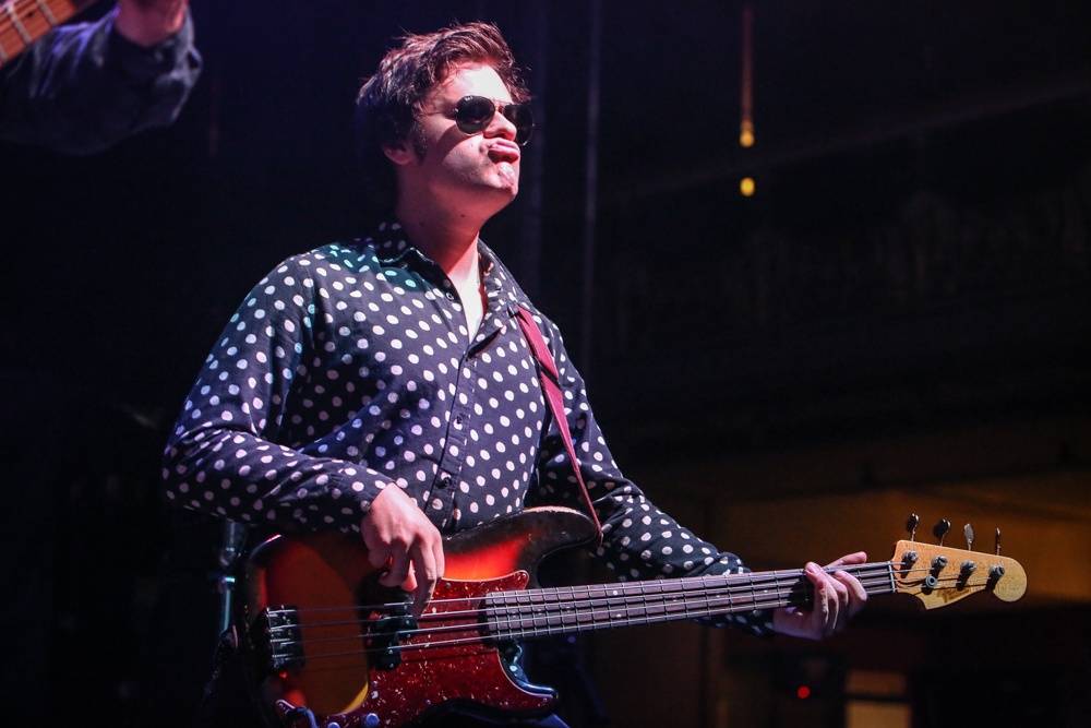 Simon Neil z Biffy Clyro řval jako lev a s ním i stovky lidí v Lucerně