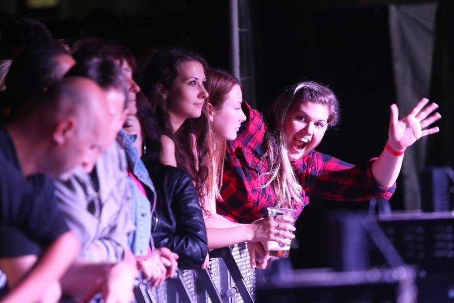 Tři sestry a Vypsaná Fixa zahráli mutěnickým vinařům