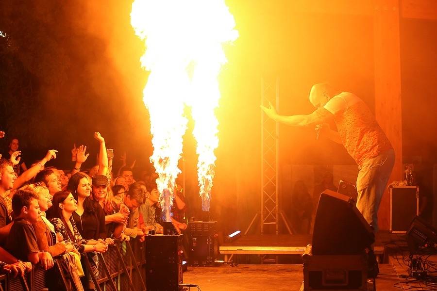 Tři sestry a Vypsaná Fixa zahráli mutěnickým vinařům