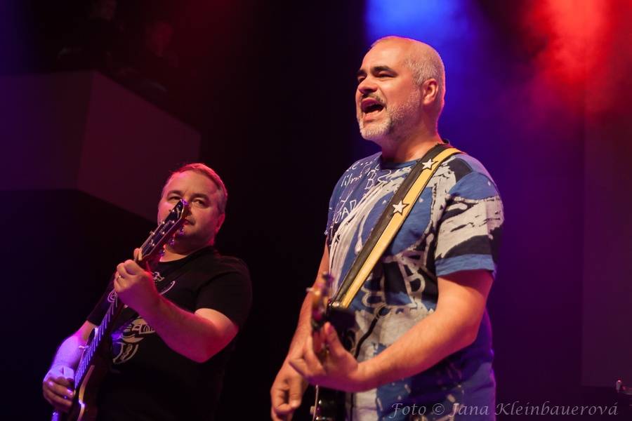 Mňága a Žďorp před třicítkou: V Praze fanoušky bavili od začátku až do konce