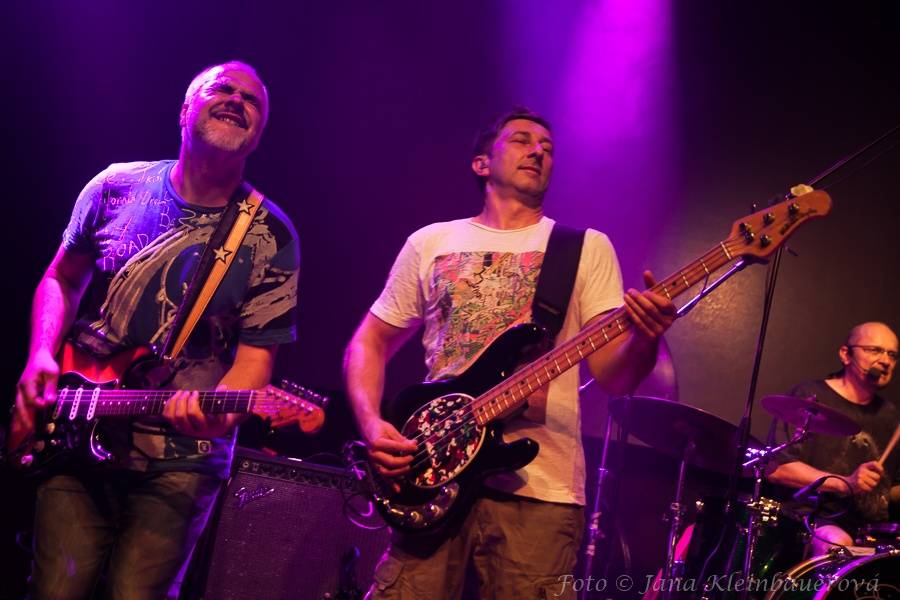 Mňága a Žďorp před třicítkou: V Praze fanoušky bavili od začátku až do konce