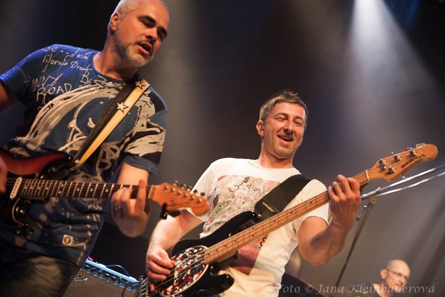 Mňága a Žďorp před třicítkou: V Praze fanoušky bavili od začátku až do konce