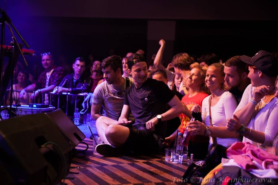 Mňága a Žďorp před třicítkou: V Praze fanoušky bavili od začátku až do konce