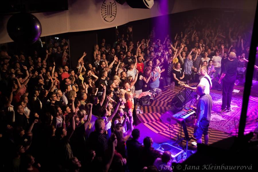 Mňága a Žďorp před třicítkou: V Praze fanoušky bavili od začátku až do konce