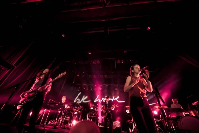 Jmenují se Boy, ale jsou to ženy: Palác Akropolis osvítily pozitivní energií