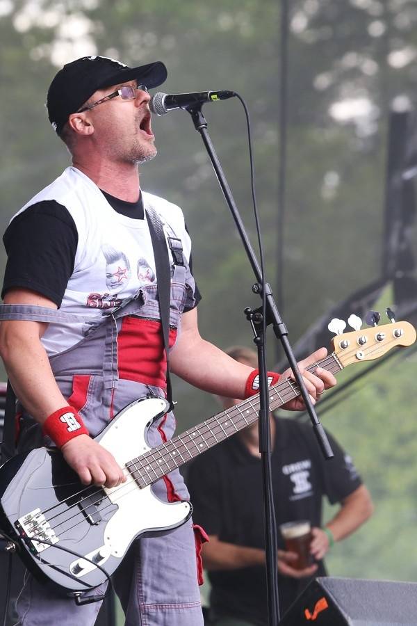 Topfest dorazil ze Slovenska poprvé na Moravu: na zámku Slavkov hráli Chinaski, Čechomor i Miro Žbirka