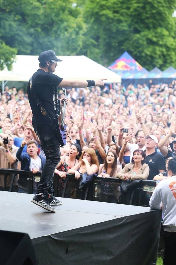 Topfest dorazil ze Slovenska poprvé na Moravu: na zámku Slavkov hráli Chinaski, Čechomor i Miro Žbirka