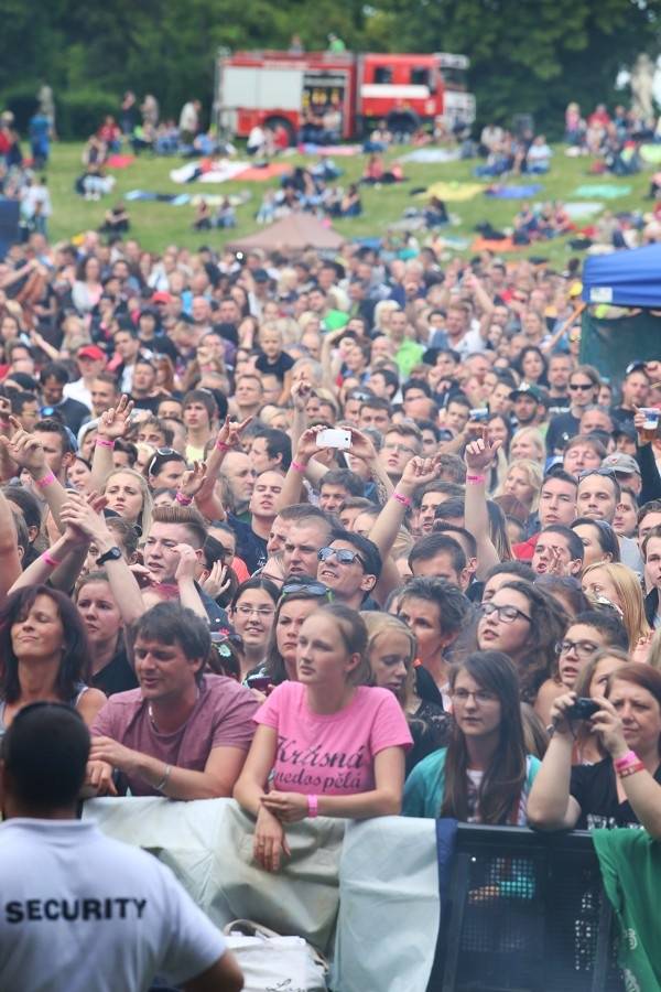 Topfest dorazil ze Slovenska poprvé na Moravu: na zámku Slavkov hráli Chinaski, Čechomor i Miro Žbirka
