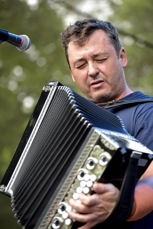 Pražský Respect festival: Diváky oslnili Diwan Saz, Zuco 103 a další kapely z celého světa