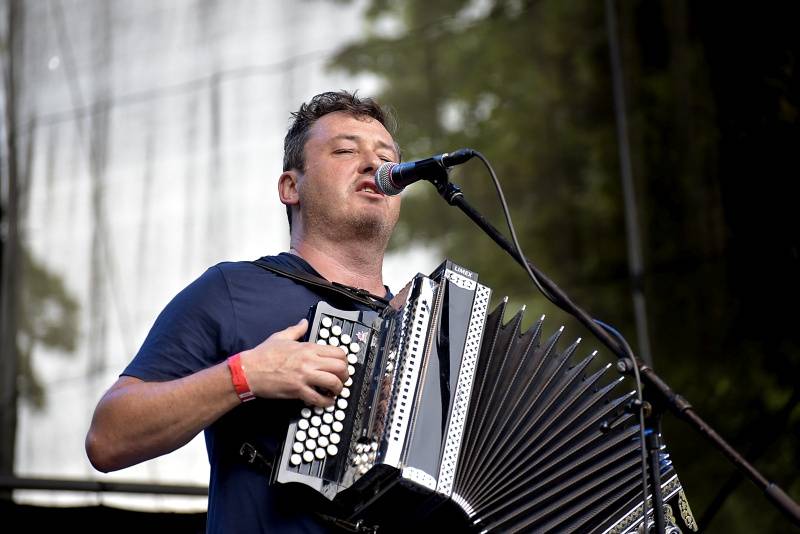 Pražský Respect festival: Diváky oslnili Diwan Saz, Zuco 103 a další kapely z celého světa