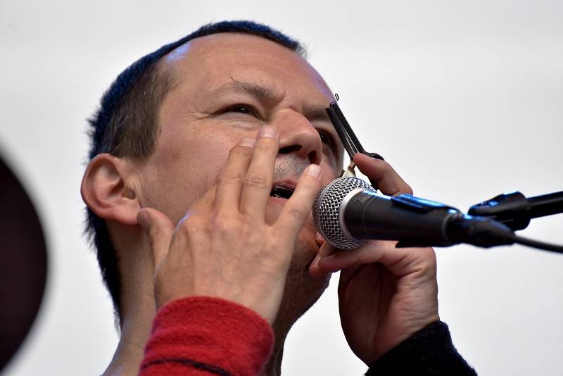 Pražský Respect festival: Diváky oslnili Diwan Saz, Zuco 103 a další kapely z celého světa