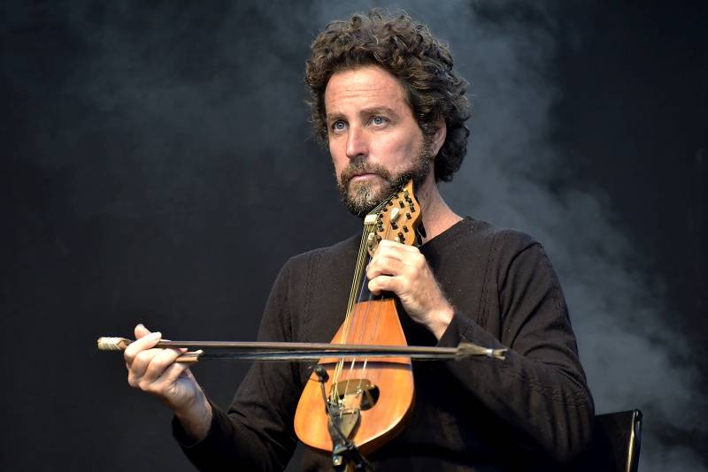 Pražský Respect festival: Diváky oslnili Diwan Saz, Zuco 103 a další kapely z celého světa