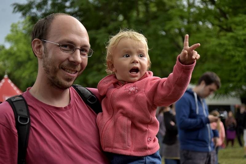 Pražský Respect festival: Diváky oslnili Diwan Saz, Zuco 103 a další kapely z celého světa