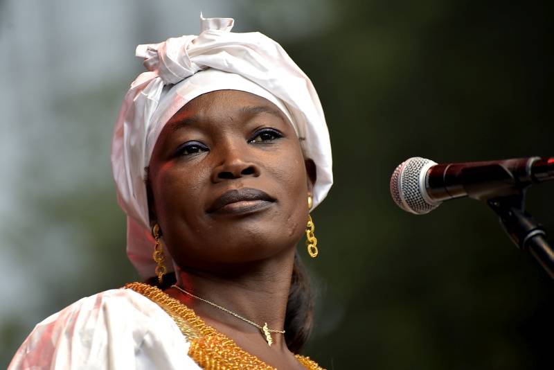 Pražský Respect festival: Diváky oslnili Diwan Saz, Zuco 103 a další kapely z celého světa