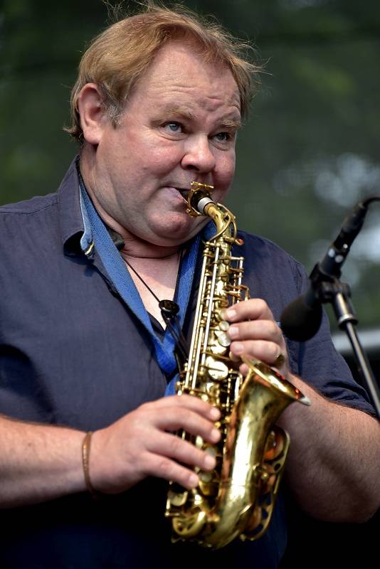 Pražský Respect festival: Diváky oslnili Diwan Saz, Zuco 103 a další kapely z celého světa