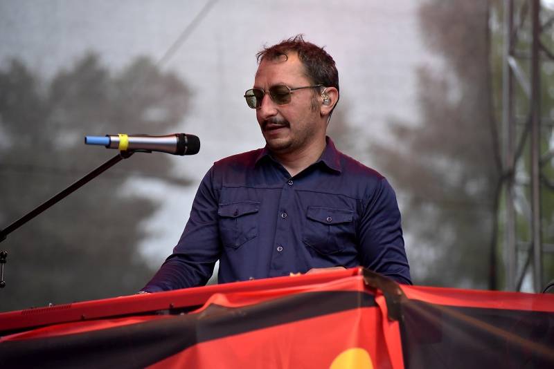 Pražský Respect festival: Diváky oslnili Diwan Saz, Zuco 103 a další kapely z celého světa