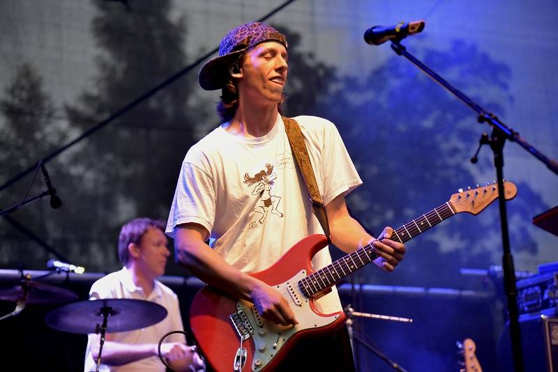 Pražský Respect festival: Diváky oslnili Diwan Saz, Zuco 103 a další kapely z celého světa