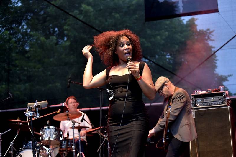 Pražský Respect festival: Diváky oslnili Diwan Saz, Zuco 103 a další kapely z celého světa